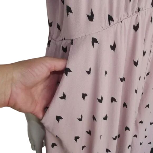 TORRID Dress, 3/3X, Pink Rayon, Black Chevrons, Button front, Asymmetrical hem - Picture 6 of 16